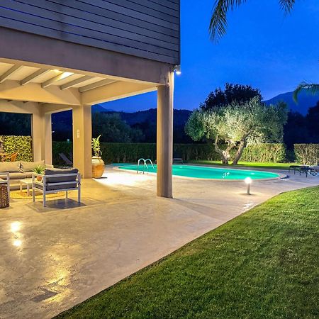 Villa Felenia Vryses Bagian luar foto